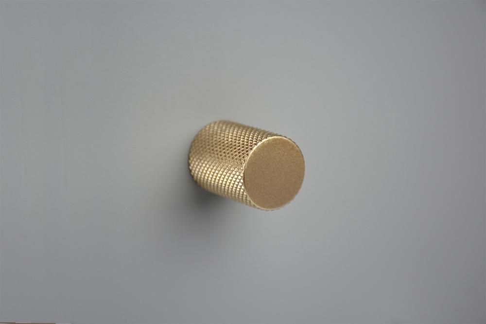 PUXADOR BALI GRANADO DOURADO - ZEN 